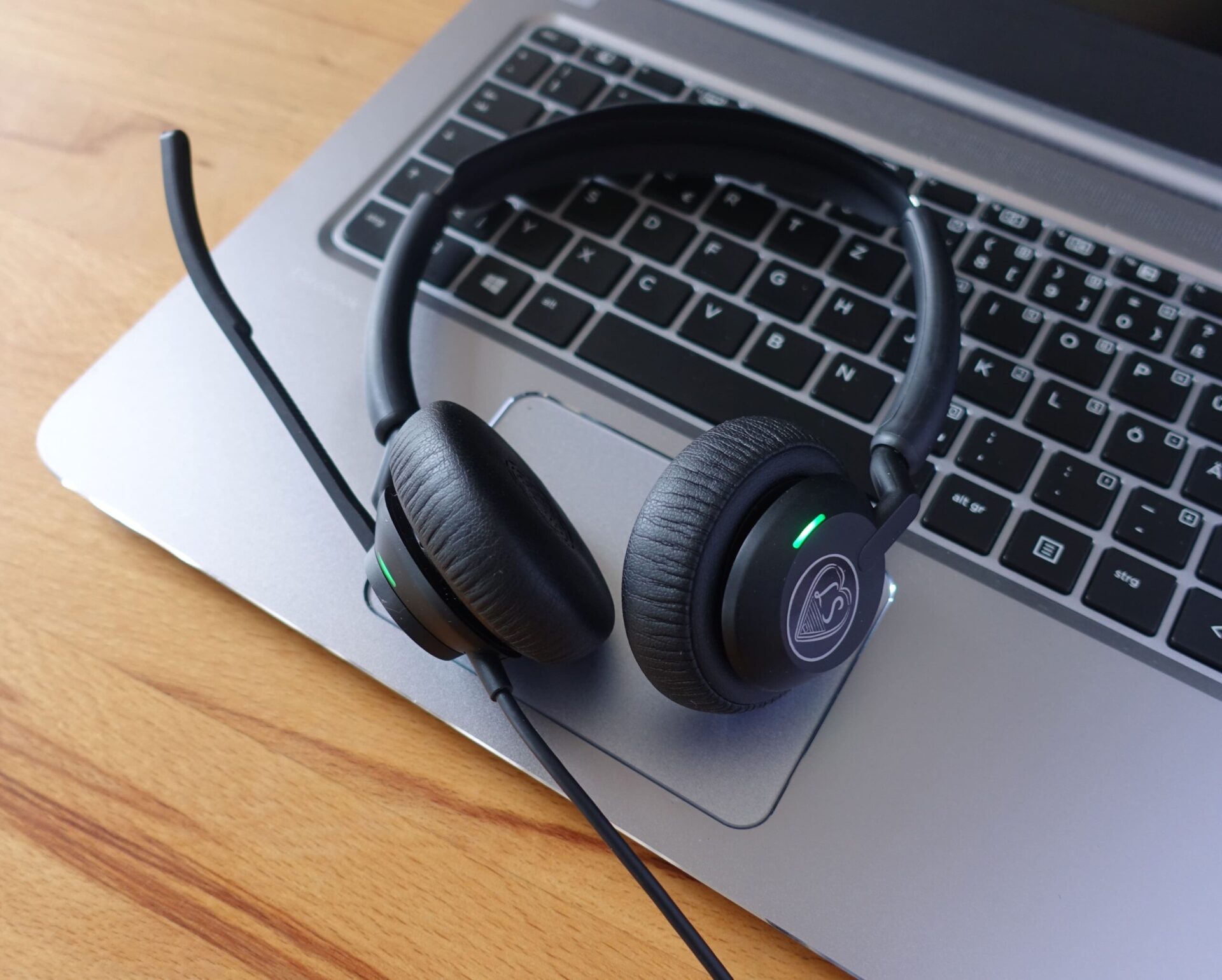 Lautsänger Headset Viv